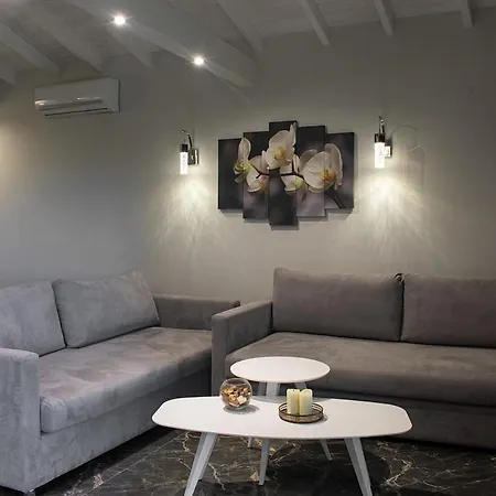 Stamos Apartments And Studios Vourvourou Exterior photo