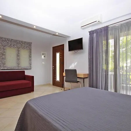 Stamos Apartments And Studios Vourvourou Exterior photo