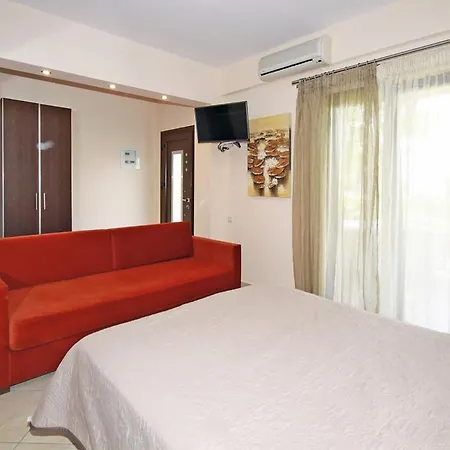 Stamos Apartments And Studios Vourvourou Room photo