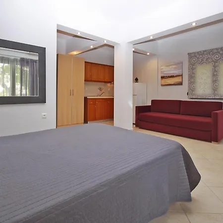 Stamos Apartments And Studios Vourvourou Room photo